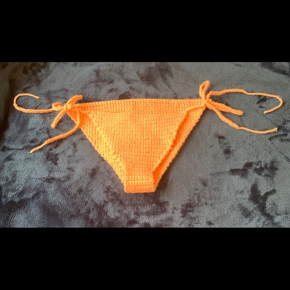 Peach 🍑 Crochet (Bikini) Bottom 👙